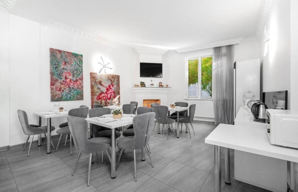 White House Hotel Tbilisi Bagian luar foto