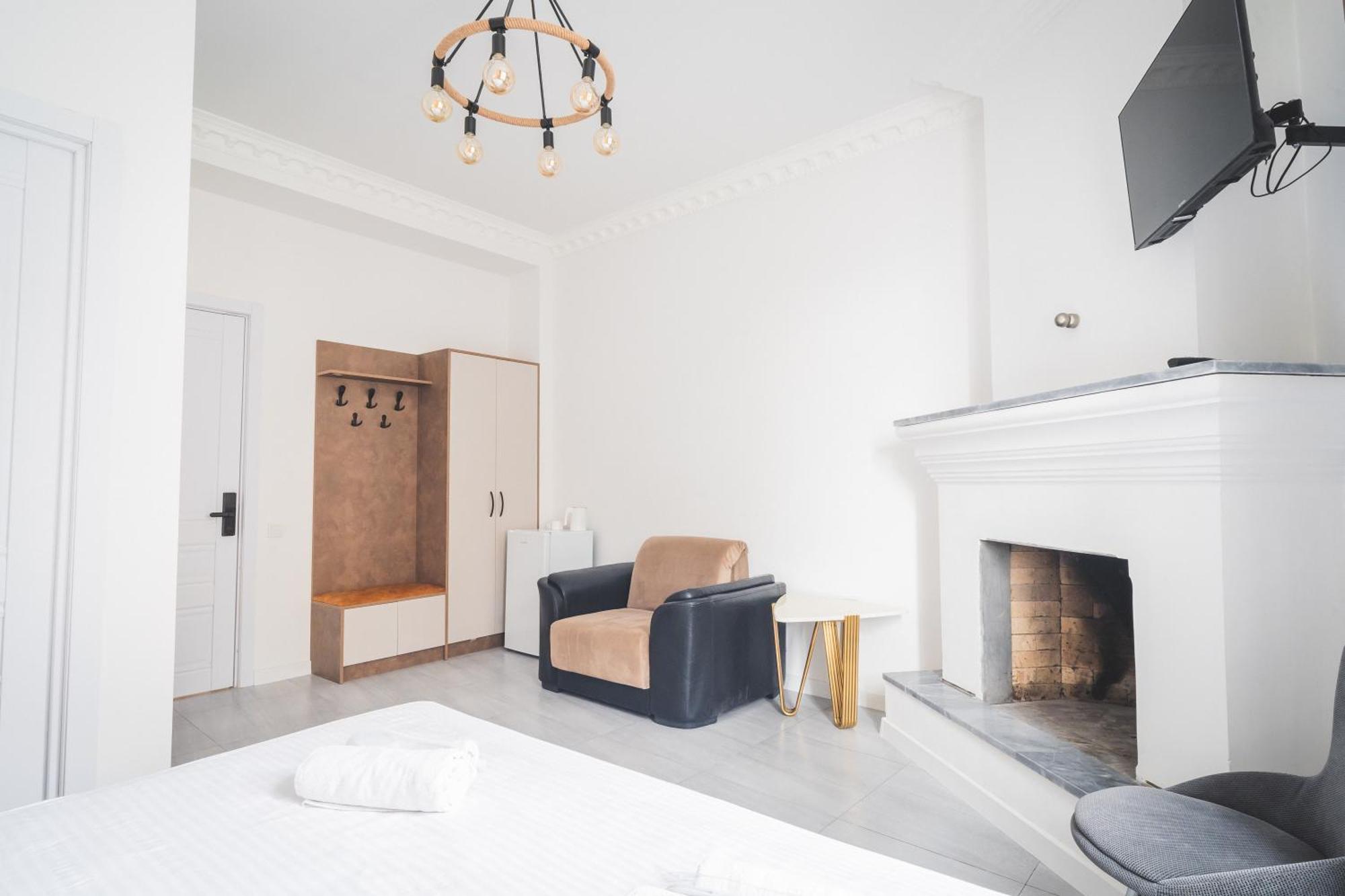White House Hotel Tbilisi Bagian luar foto